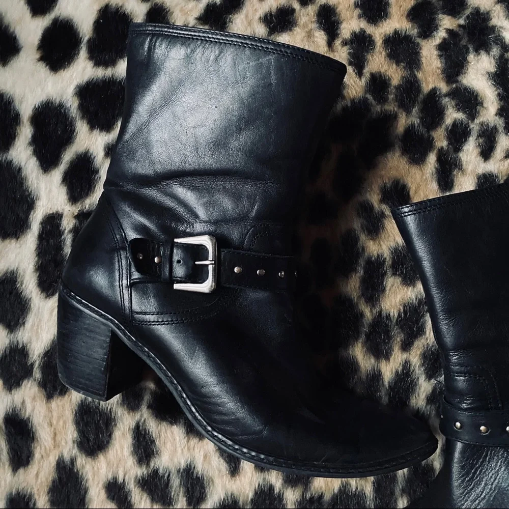 Anne Klein black Brier Moto ankle boots